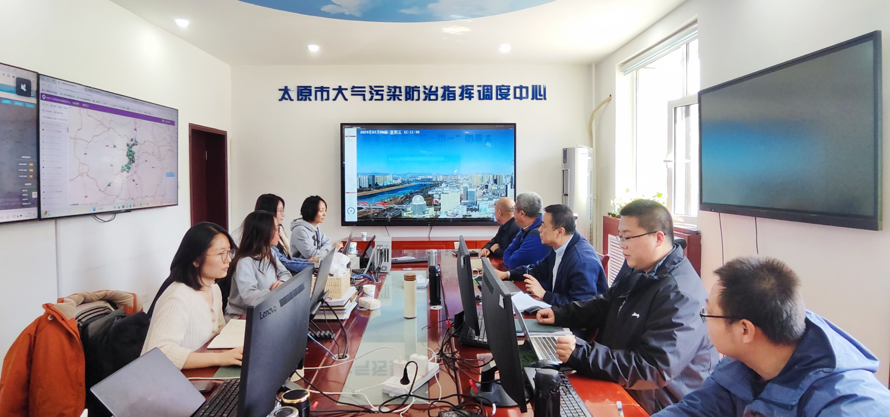 太原市大氣污染防治指揮調(diào)度中心。焦搏文 攝