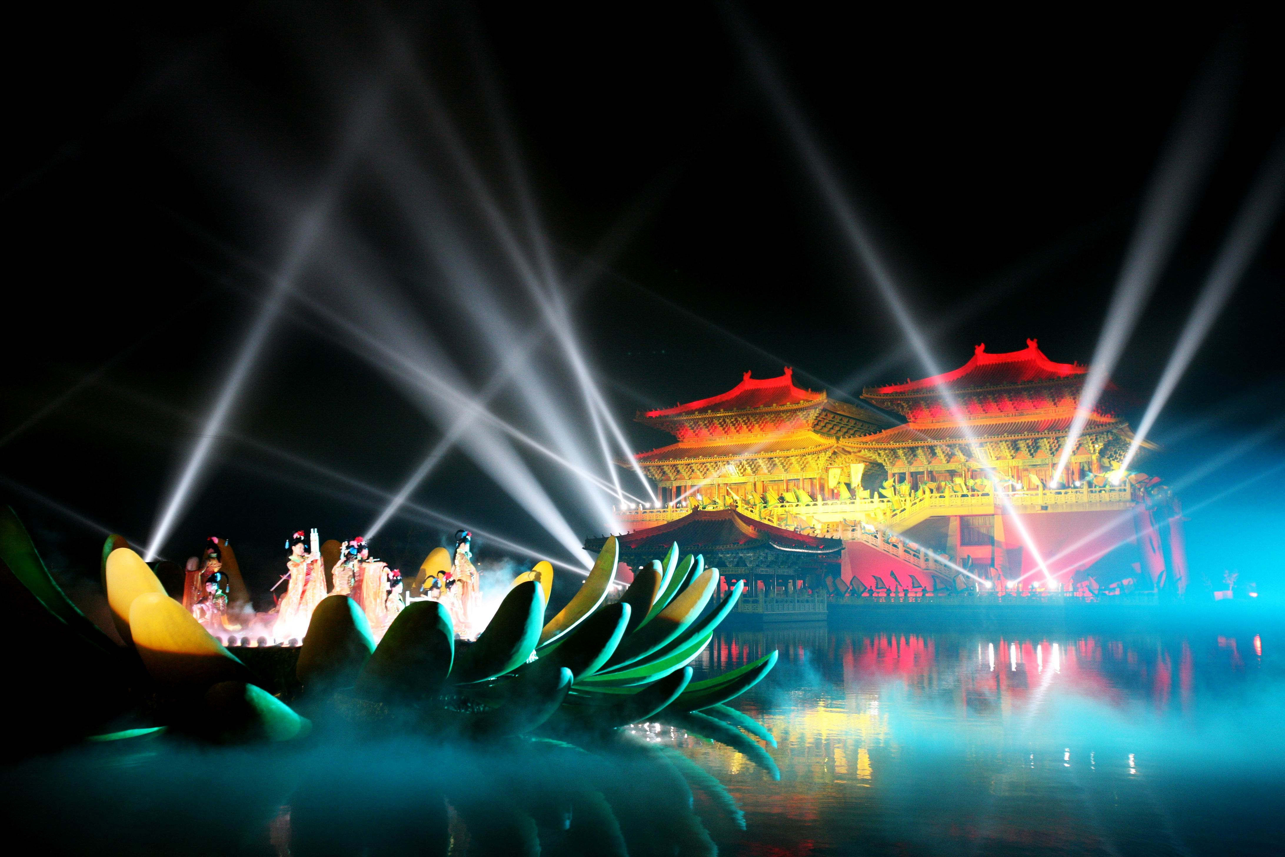 清明上河園演出。景區(qū)供圖