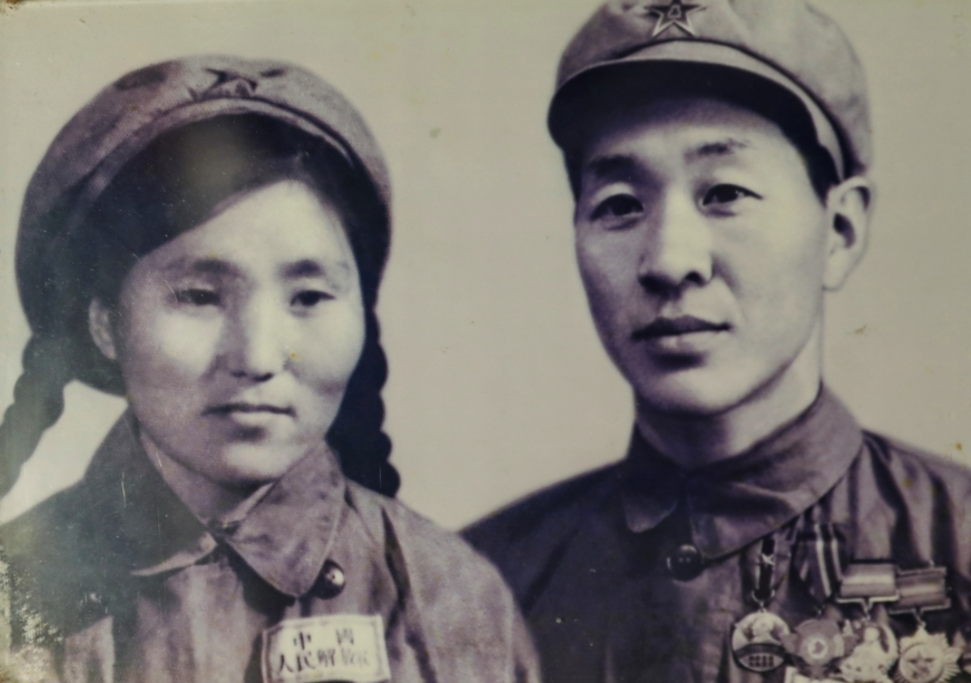 史文勛夫婦舊照。受訪者供圖